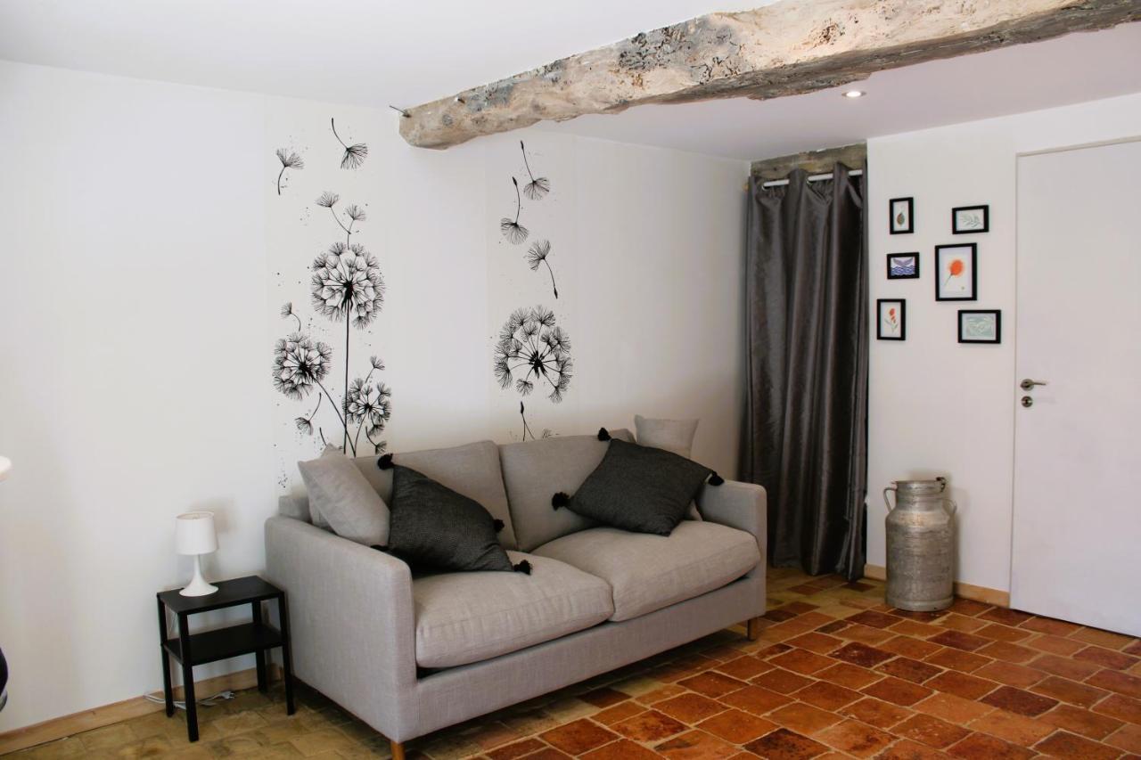 Le Clos Des Pierres Rouges Burgy Exterior foto